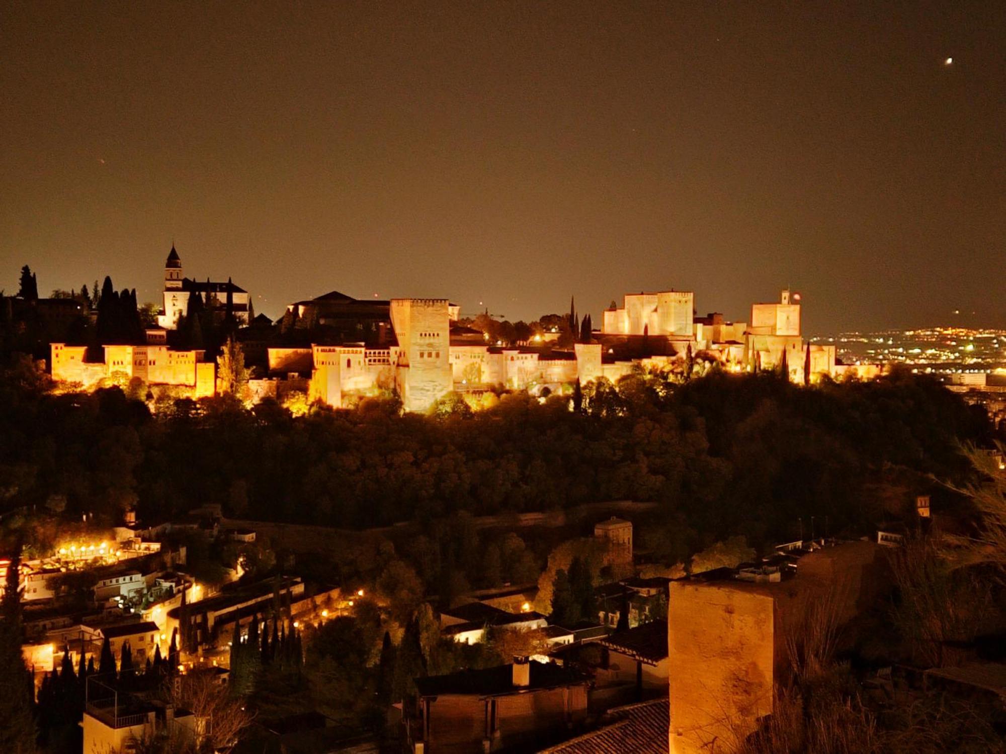 グラナダ Luxury Cave 100M Super Terraza Vistas Alhambra Wifiヴィラ エクステリア 写真